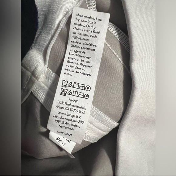 Spanx On-The-Go Kick Flare Classic White Pants - Picture 6 of 7